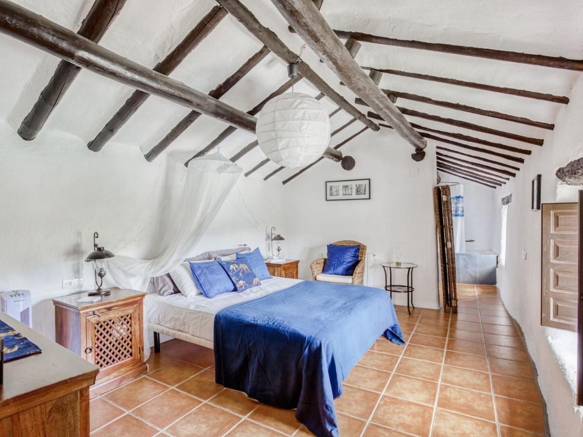 Attractive In With Private Pool